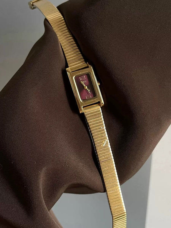 Elegant Rectangle Shape Quartz Watch