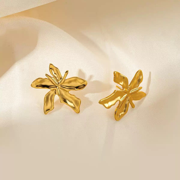 Flower Shaped Classic 18K Gold Filled Ear Studs